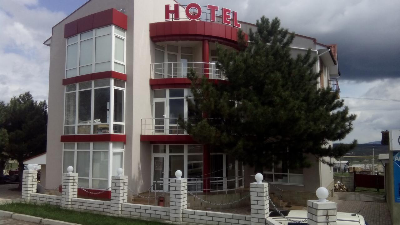 Hotel Paulina Falesti Eksteriør bilde
